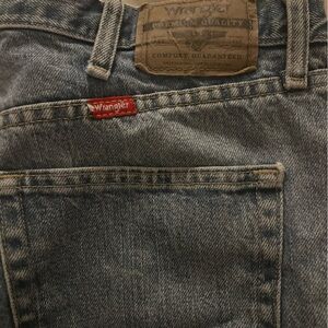 Wrangler Men's Classic Denim Jeans